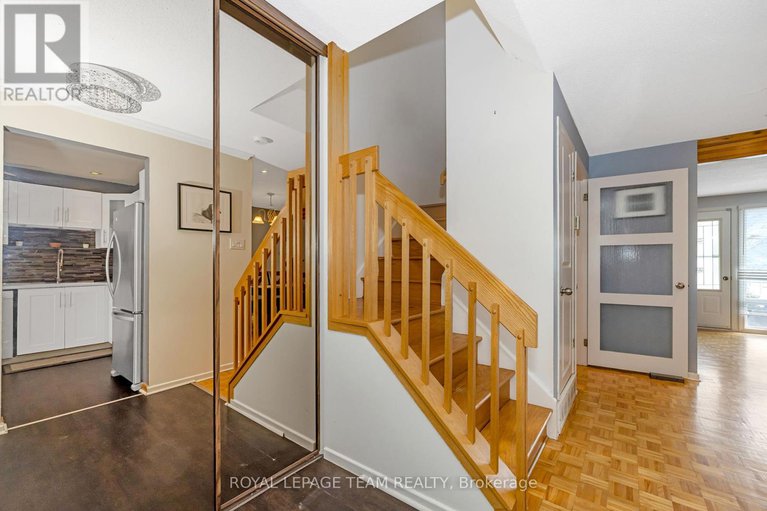 28251977/b-909-elmsmere-road/beacon-hill-south/ottawa/ontario/K1J8G4_6