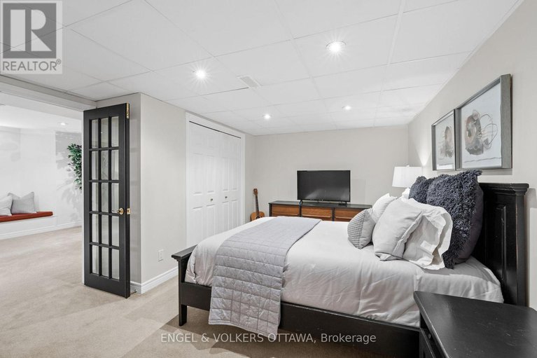 29300767/2-eagle-chase-court/cedargrovefraserdale/ottawa/ontario/K2J3N5_40