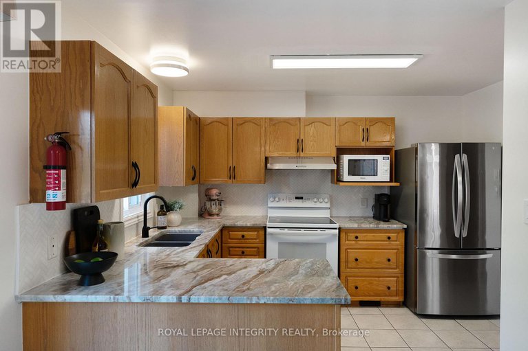 28613596/11-baton-court/katimavik/ottawa/ontario/K2L4C8_8