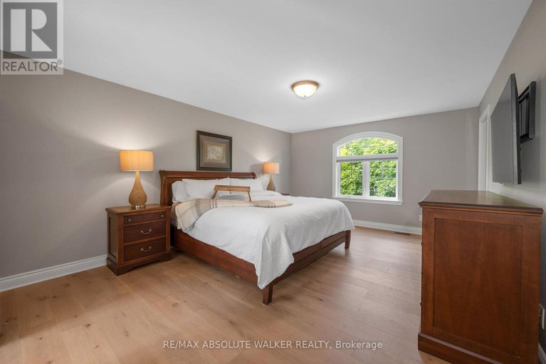 28412580/185-glenncastle-drive/carp/ottawa/ontario/K0A1L0_22