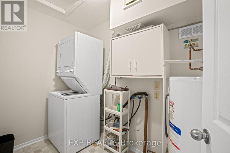 28814850/77b-754-st-andre-drive/hiawatha-parkconvent-glen/ottawa/ontario/K1C4S4_33