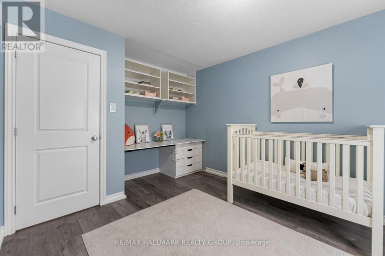 29359977/940-kilbirnie-drive/half-moon-bay/ottawa/ontario/K2J6G2_23