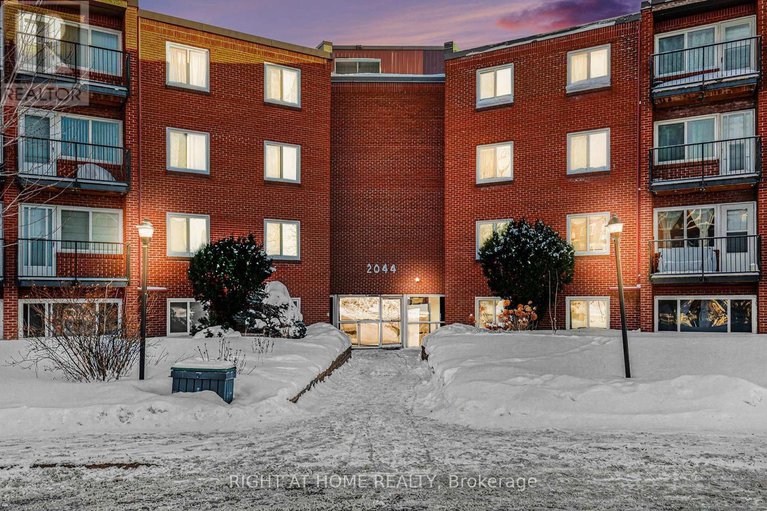 29331896/305b-2044-arrowsmith-drive/beacon-hill-south/ottawa/ontario/K1J7V8_1