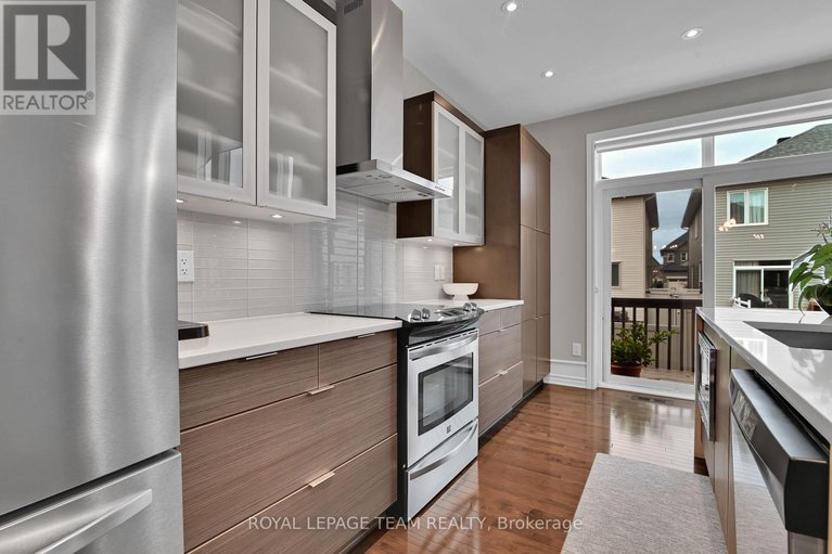 29330580/743-brian-good-avenue/riverside-southgloucester-glen/ottawa/ontario/K4M0E3_13