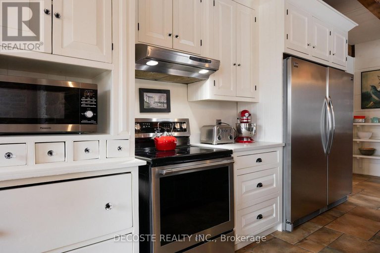 29396698/21831-conc-2-road/south-glengarry-lancaster-twp/south-glengarry/ontario/K0C1E0_8