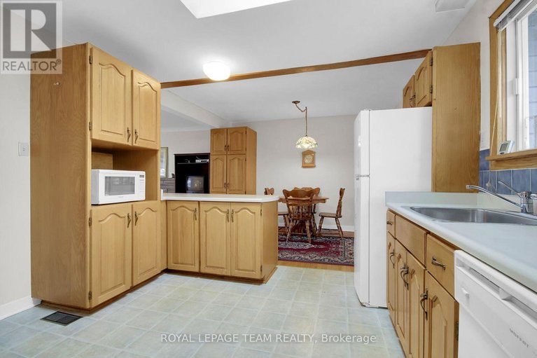 29677931/4-headingly-crescent/manordale/ottawa/ontario/K2G0Y3_11
