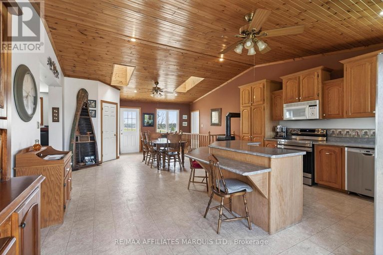 29638282/18604-mcgillivray-road/south-glengarry-charlottenburgh-twp/south-glengarry/ontario/K0C1S0_15