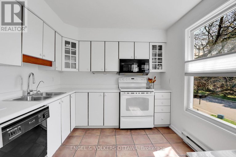 28416744/1089-borden-side-road/carleton-heights/ottawa/ontario/K2C3P3_19