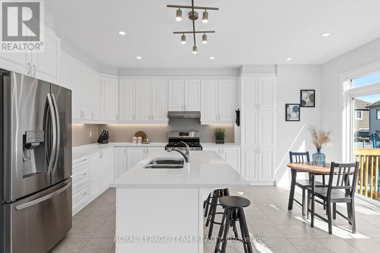 28493970/673-rye-grass-way/half-moon-bay/ottawa/ontario/K2J6Z8_8