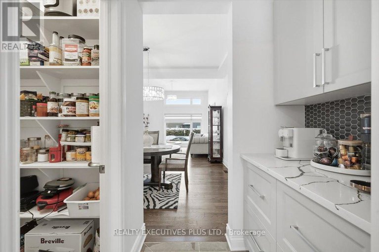 29225784/1082-docteur-corbeil-boulevard/town-of-rockland/clarence-rockland/ontario/K4K0E9_12