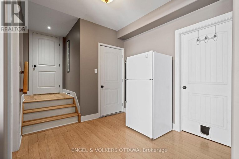 29381440/5165-canon-smith-drive/fitzroy/ottawa/ontario/K0A1X0_31