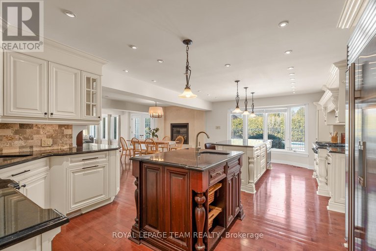 28700229/48-cedarhill-drive/cedar-hillorchard-estates/ottawa/ontario/K2R1C3_12