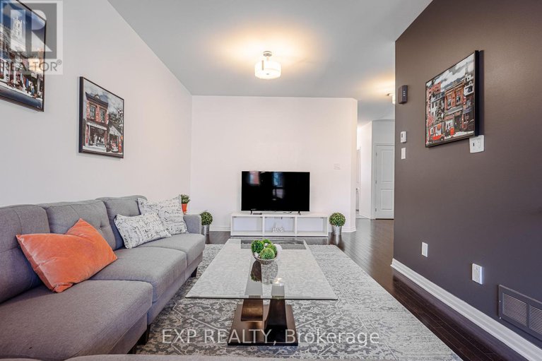 28328665/137-hawkeswood-drive/riverside-southgloucester-glen/ottawa/ontario/K4M0E6_13