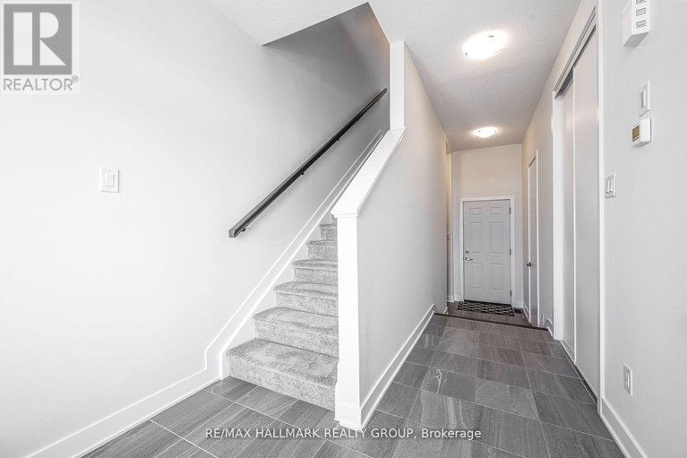 28996957/6357-perth-street/btwn-franktown-rd-fallowfield-rd/ottawa/ontario/K0A2Z0_6