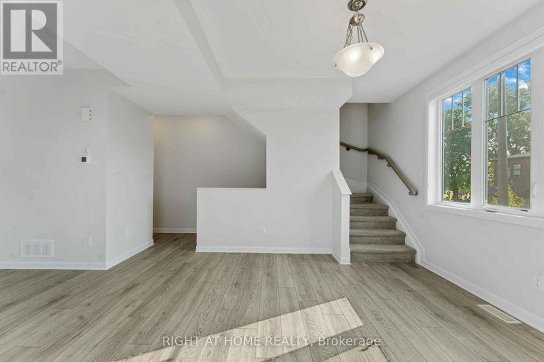 28828288/214-attwell-private/morgans-grantsouth-march/ottawa/ontario/K2K0P6_16