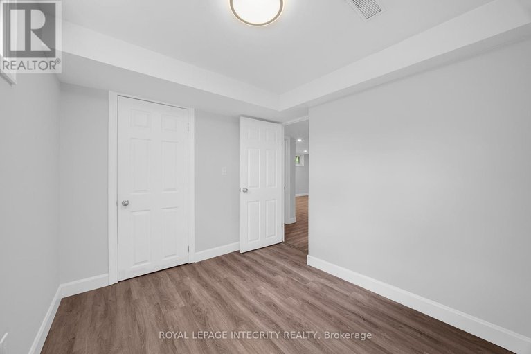 28649206/18-sullivan-avenue/meadowlandscrestview/ottawa/ontario/K2G1T3_39