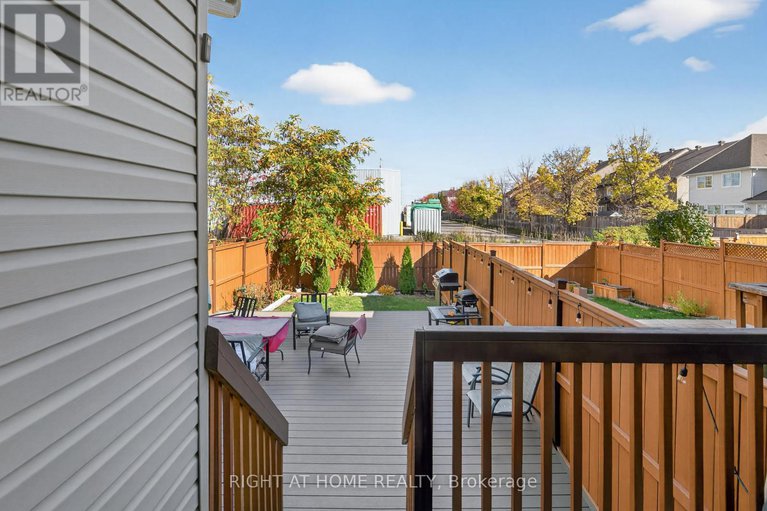 29032255/772-cedar-creek-drive/blossom-parkkemp-parkfindlay-creek/ottawa/ontario/K1T0B2_11