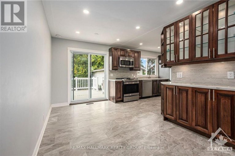 28603741/1680-fisher-avenue/borden-farmstewart-farmcarleton-heightsparkwood-hills/ottawa/ontario/K2C1X7_7