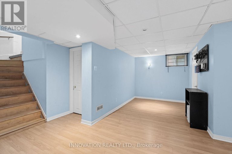 29225336/542-wolffdale-crescent/overbrookcastle-heights/ottawa/ontario/K1K1N5_29