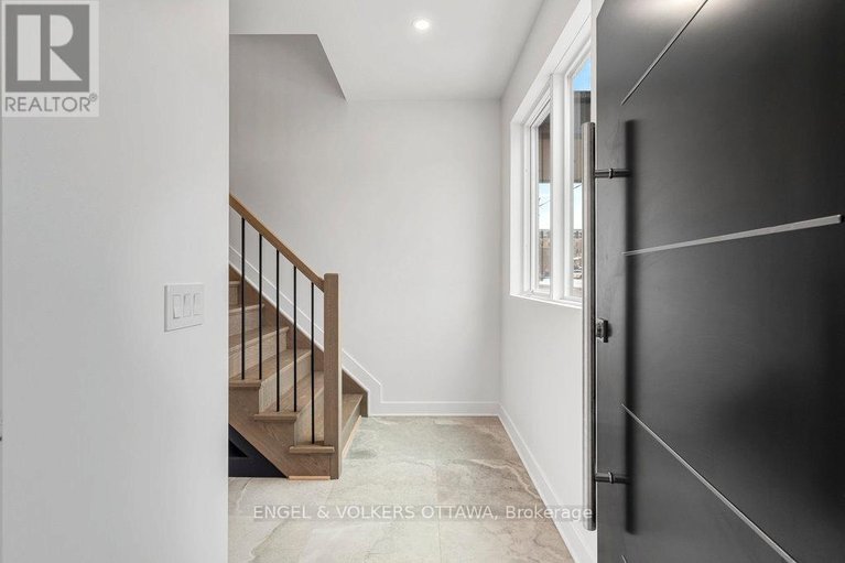 29579176/73-parent-avenue/lower-townbyward-market/ottawa/ontario/K1N0E6_4