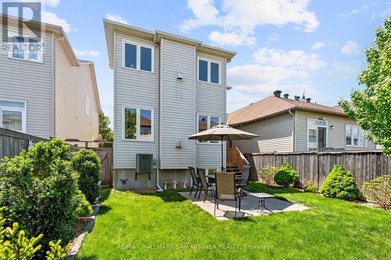 28378170/295-harthill-way/heritage-park/ottawa/ontario/K2J0P3_42