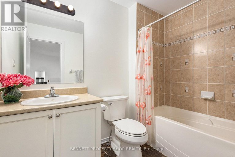 28650967/508-pepperville-crescent/emerald-meadowstrailwest/ottawa/ontario/K2M0E3_16