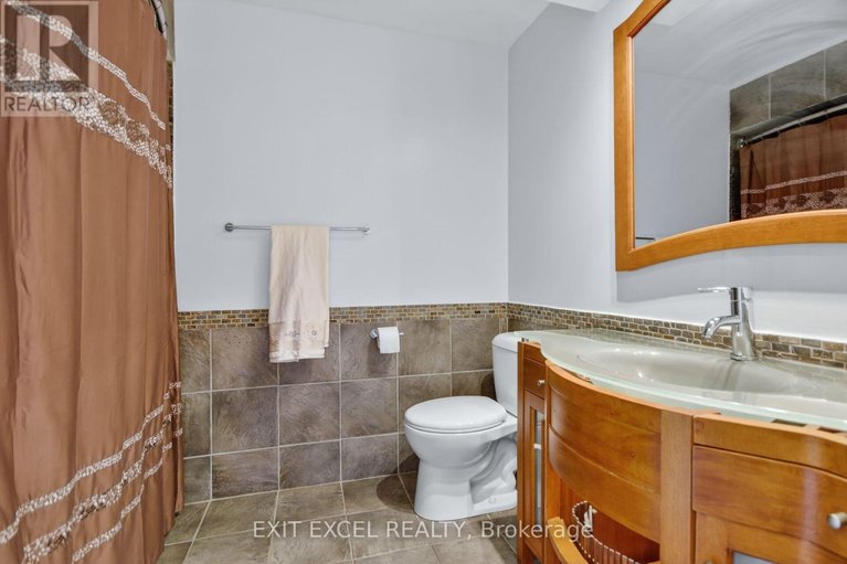 29577468/1093-b-normandy-cr-normandy-crescent/carleton-heights/ottawa/ontario/K2C0L9_36