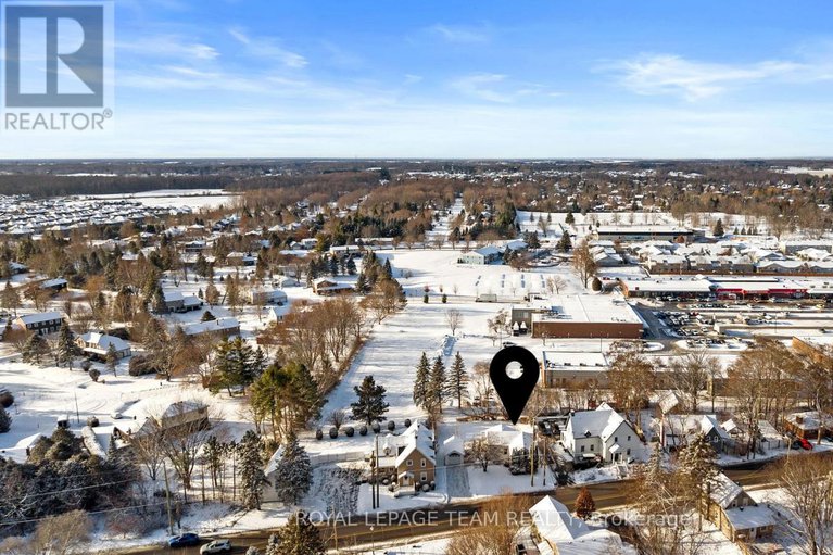 29187771/5584-manotick-main-street/manotick-village-manotick-estates/ottawa/ontario/K4M1A4_37
