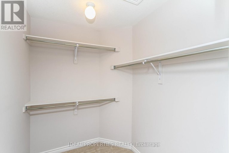 29473563/703-derreen-avenue/stittsville-north/ottawa/ontario/K2S2Z2_33