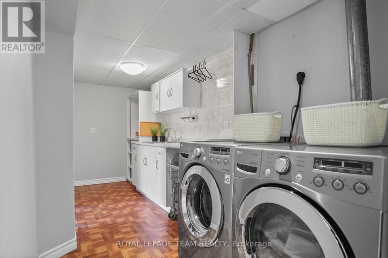 28356426/6489-doctor-blair-crescent/north-gower/ottawa/ontario/K0A2T0_30