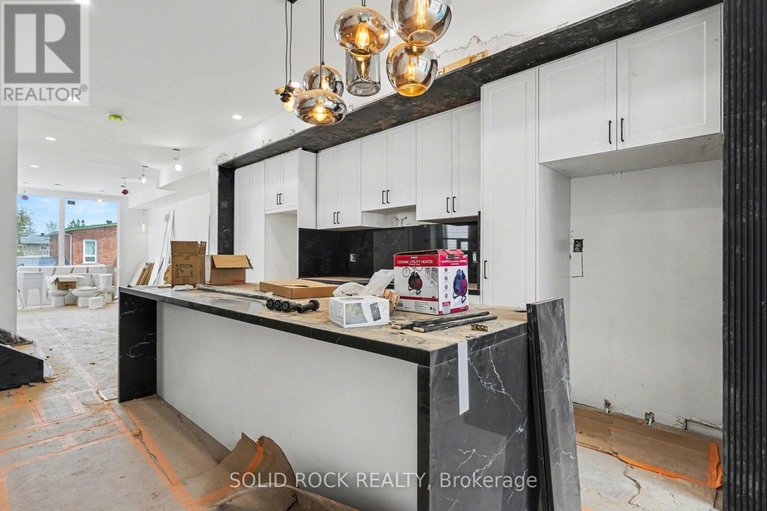 29669968/838-alpine-avenue/queensway-terrace-north/ottawa/ontario/K2B5R6_7