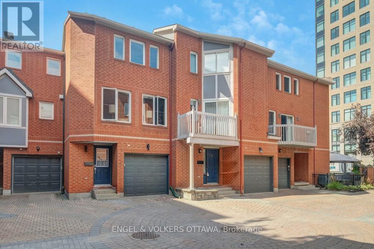 28836978/6-stockport-private/ottawa-centre/ottawa/ontario/K2P2J3_2