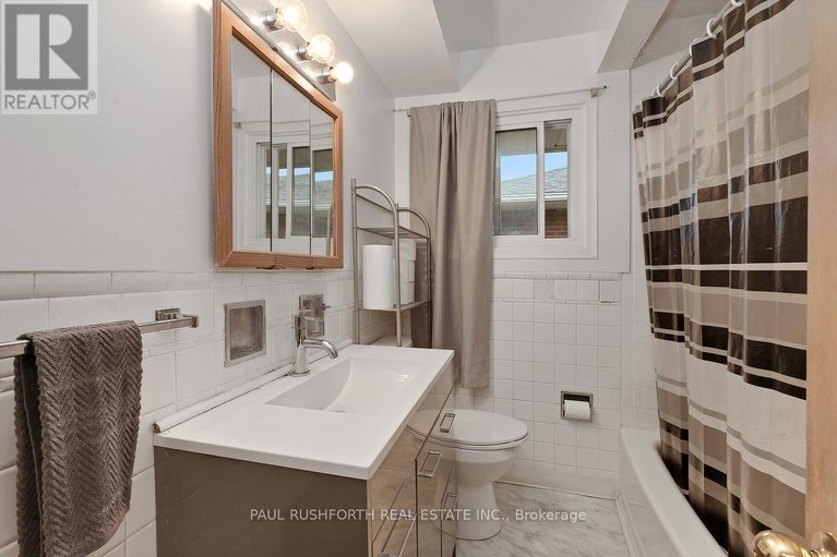 29601224/2140-haig-drive/elmvale-acres/ottawa/ontario/K1G2L2_15