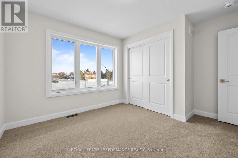 29178346/10-academie-street/embrun/russell/ontario/K0A1W0_23