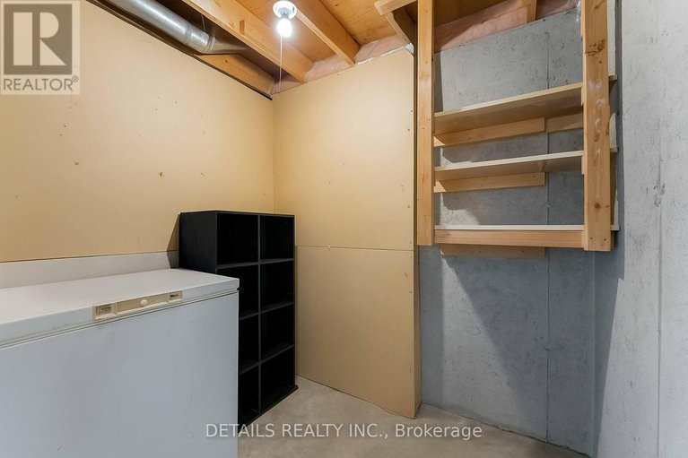 28770609/70-43-stokes-crescent/glencairnhazeldean/ottawa/ontario/K2L2Z5_36