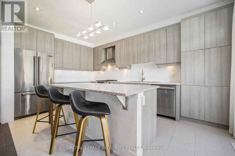 28777177/285-meadowbreeze-drive/emerald-meadowstrailwest/ottawa/ontario/K2M3A6_11