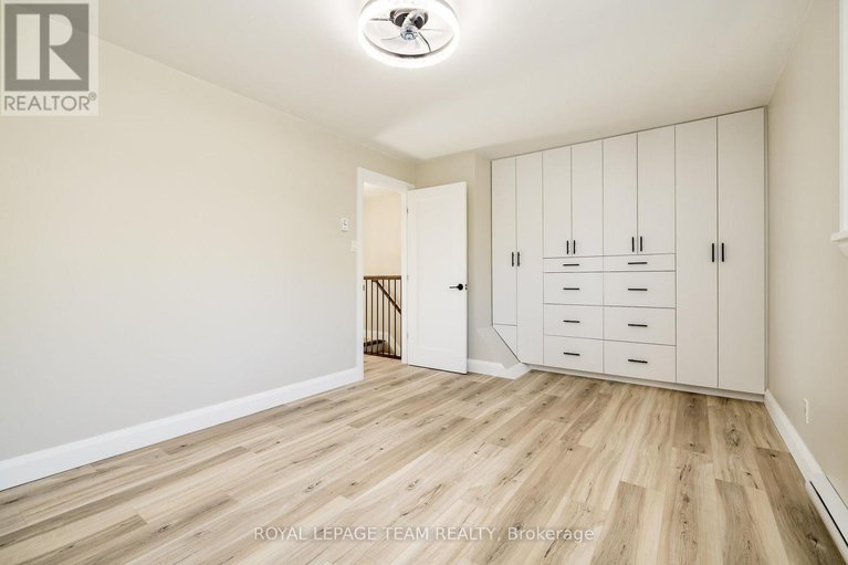 28975666/40-beach-avenue/iroquois/south-dundas/ontario/K0E1K0_24