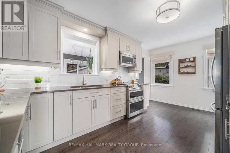 28972487/921-wingate-drive/elmvale-acresurbandale/ottawa/ontario/K1G1S6_9