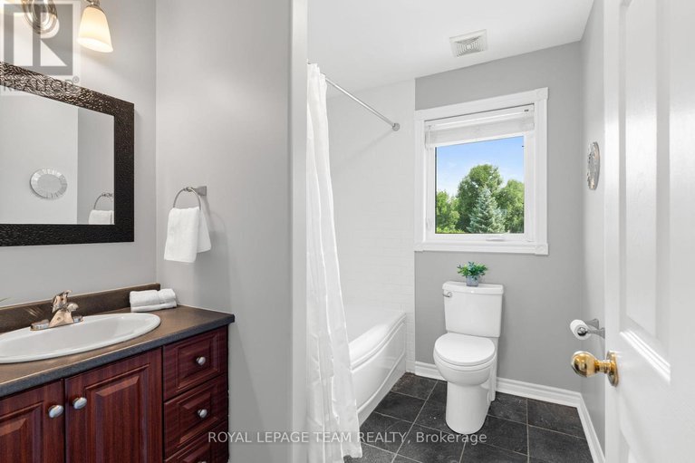 28757859/117-lady-lochead-lane/huntley-ward-south-east/ottawa/ontario/K0A1L0_22
