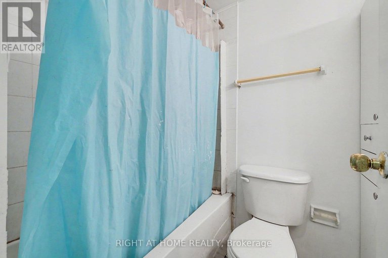 29331896/305b-2044-arrowsmith-drive/beacon-hill-south/ottawa/ontario/K1J7V8_23