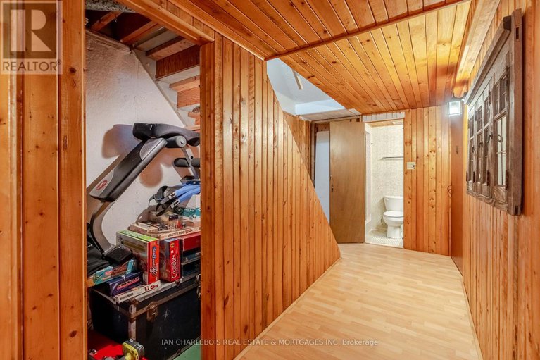28837595/31-837-eastvale-drive/beaconwood/ottawa/ontario/K1J7T5_15