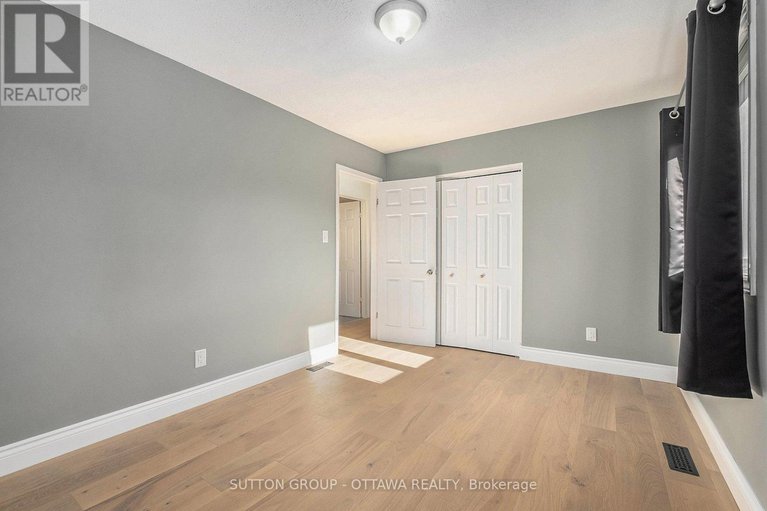 29047686/1218-upton-road/manotick-south-to-roger-stevens/ottawa/ontario/K4M1B3_19