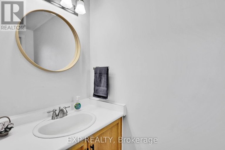 28228179/95-cedarock-drive/bridlewood/ottawa/ontario/K2M2H5_20