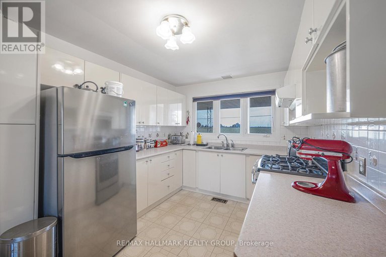 28615407/6050-old-richmond-road/south-of-fallowfield-road/ottawa/ontario/K0A2Z0_14