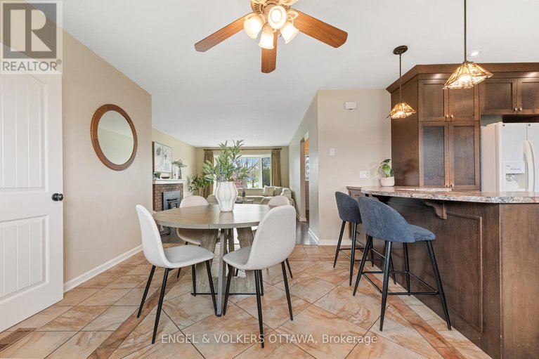 29081108/989-connaught-avenue/queensway-terrace-north/ottawa/ontario/K2B5M7_7