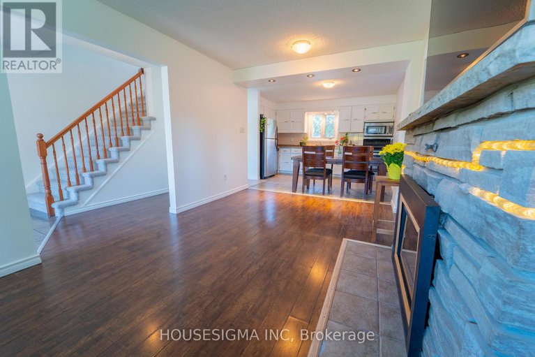 29046719/1767-bonaventure-terrace/convent-glen-south/ottawa/ontario/K1C1W6_6