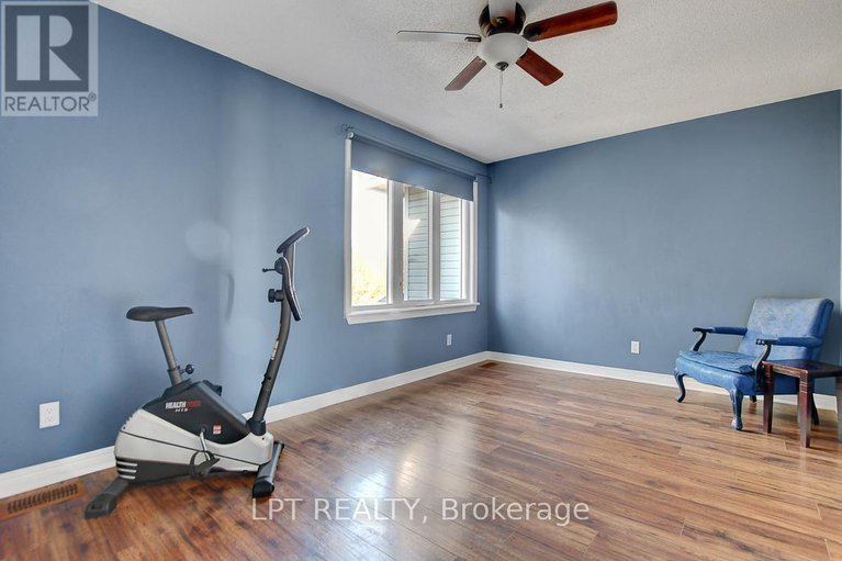 29018996/204-forestglade-crescent/hunt-club-park/ottawa/ontario/K1G6A7_16