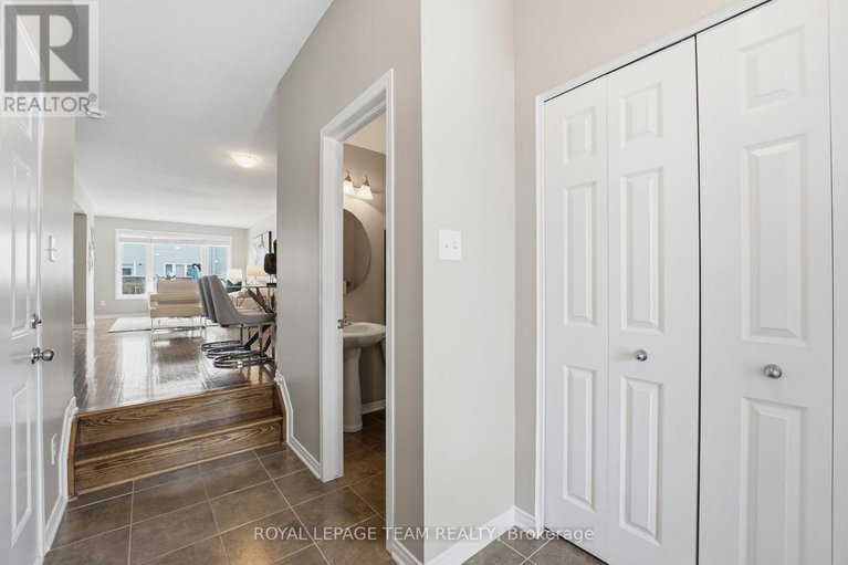 29250837/229-opus-street/emerald-meadowstrailwest/ottawa/ontario/K2S0J1_4