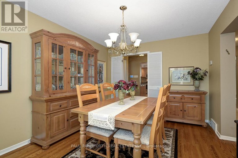 29687415/10-cosburn-avenue/arlington-woods/ottawa/ontario/K2H8A1_9