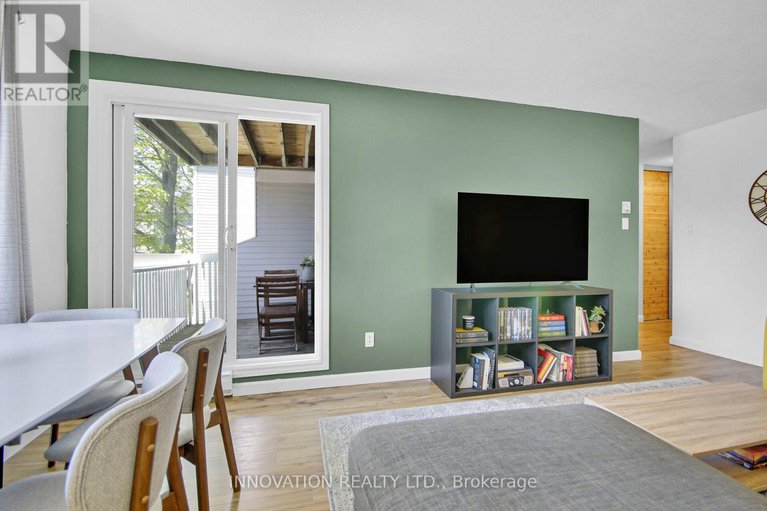 28376313/302-216-viewmount-drive/borden-farmstewart-farmcarleton-heightsparkwood-hills/ottawa/ontario/K2E7X4_11